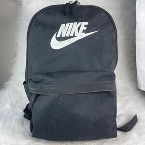 NIKE HERITAGE BACKPACK (25L) BLACK/WHITE SCHOOL BOOK LAPTOP BAG